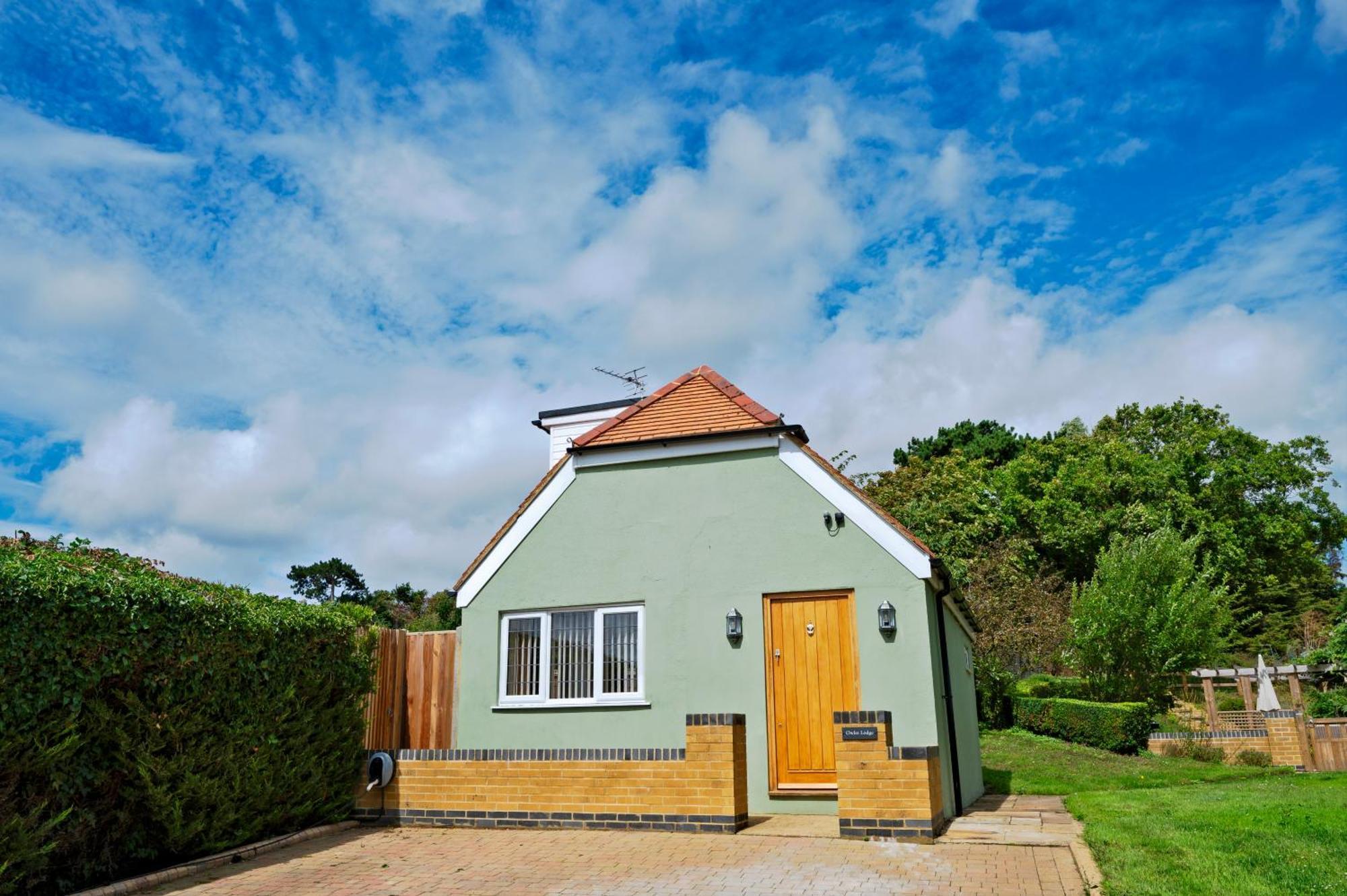 Owlet Lodge Chislet Bagian luar foto